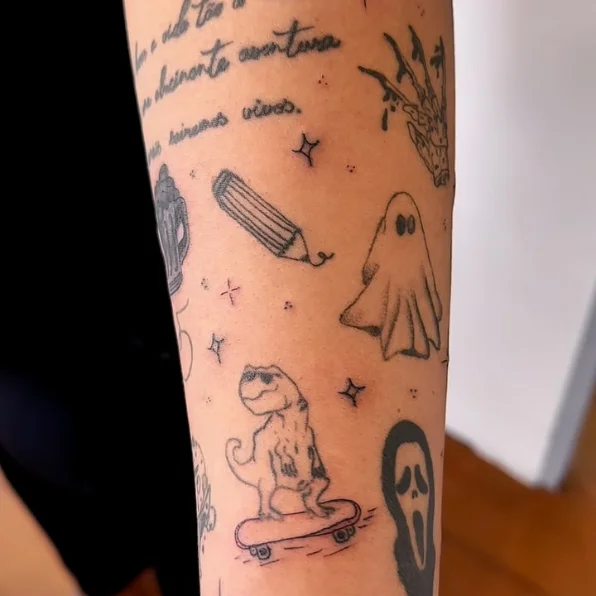 Tatuagem fineline de traço fino e delicado feita na pele